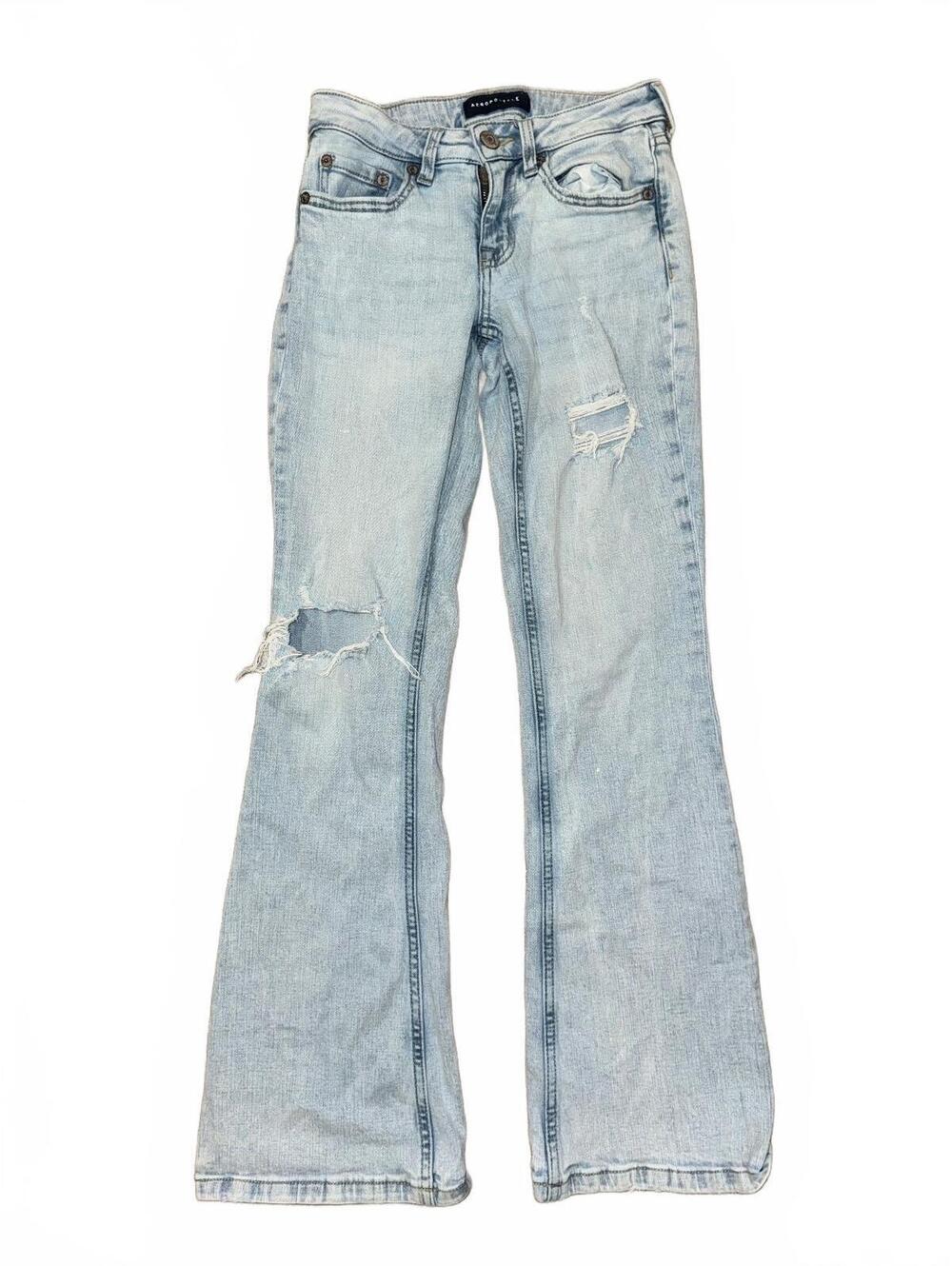 Women’s Aeropostale low rise flare ripped blue jeans size 00 Regula